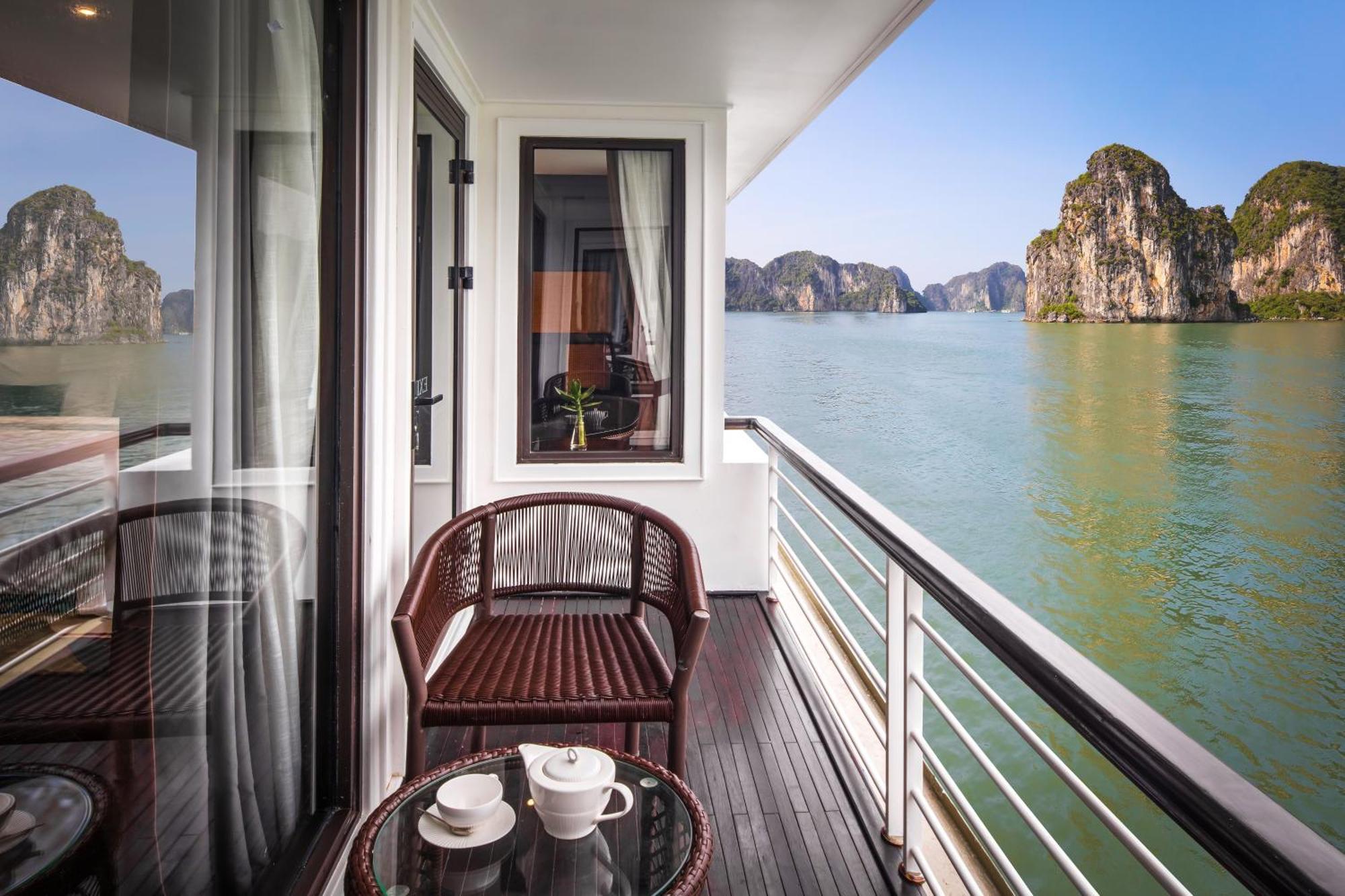 Отель Ambassador Cruise Halong Bay Халонг Экстерьер фото